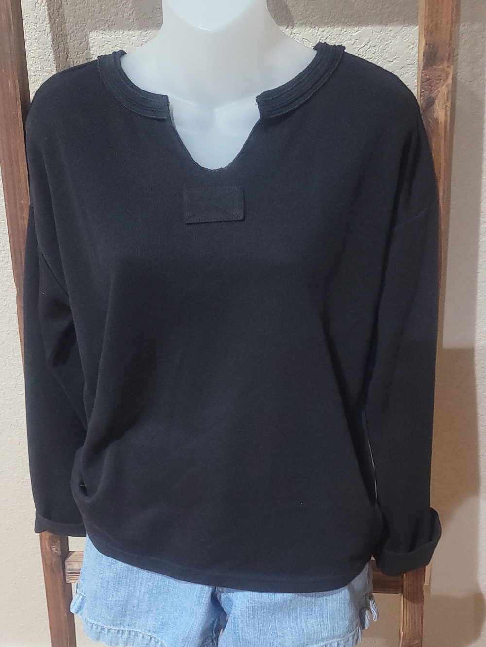 Women’s Black Notch-Neck Pullover Sweatshirt